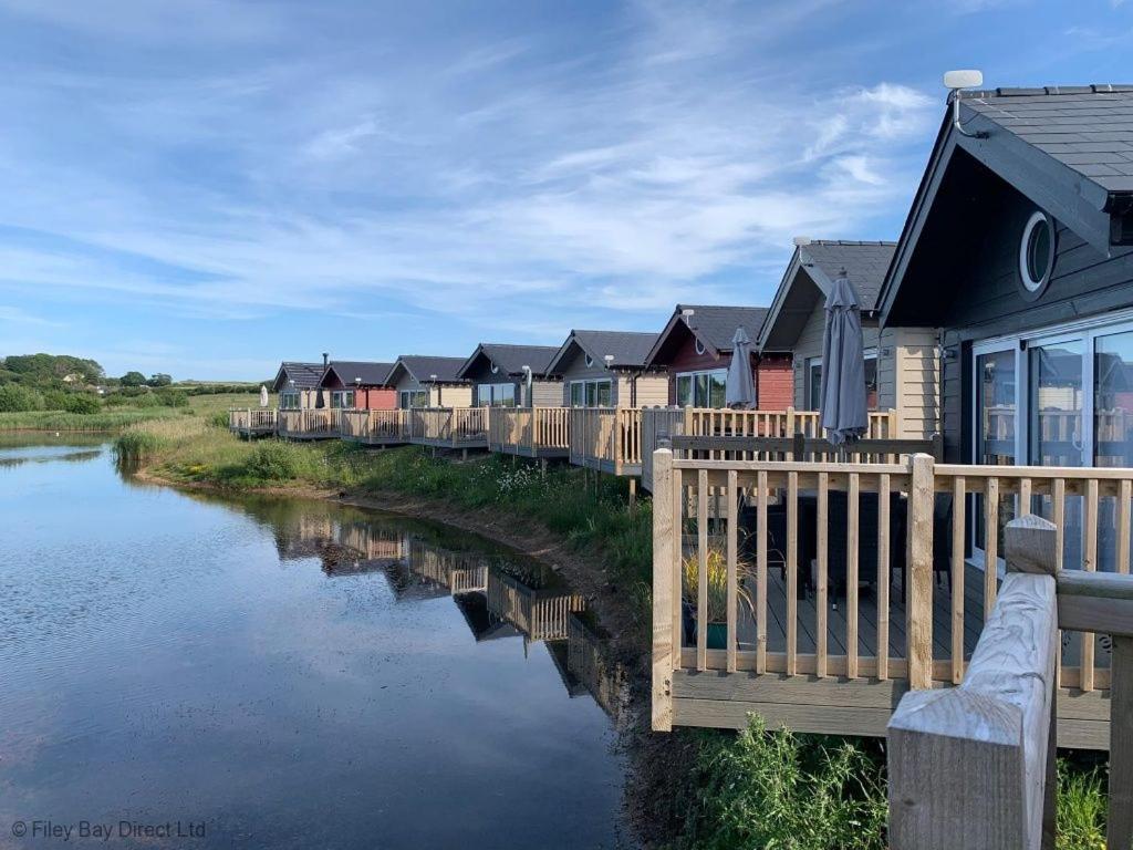 Lakeside Retreat At The Bay Filey, Sleeps 4, 2 Non-Shedding Dogs Welcome For Free Buitenkant foto